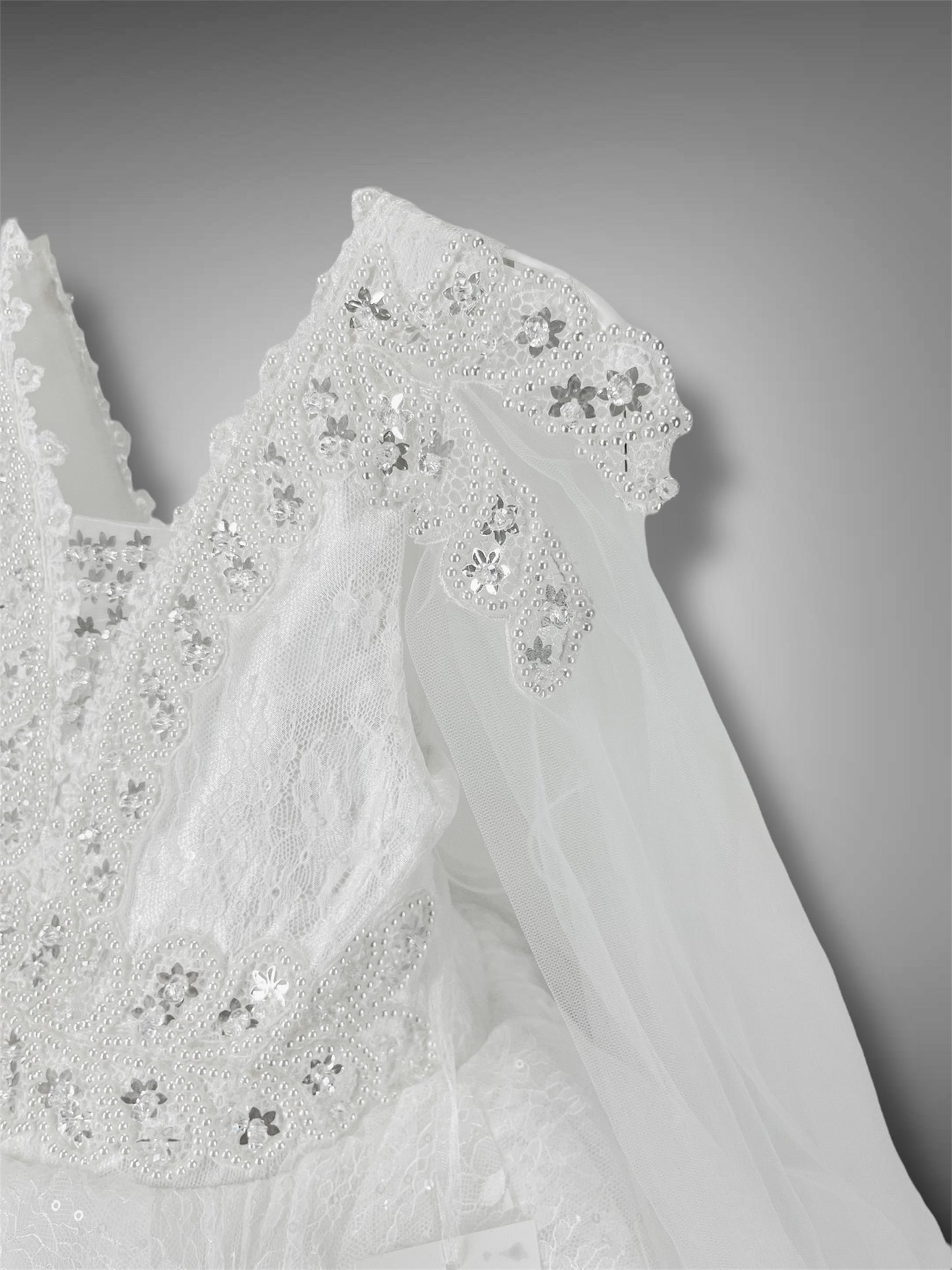 Abito Tulle e Pizzo ricamato