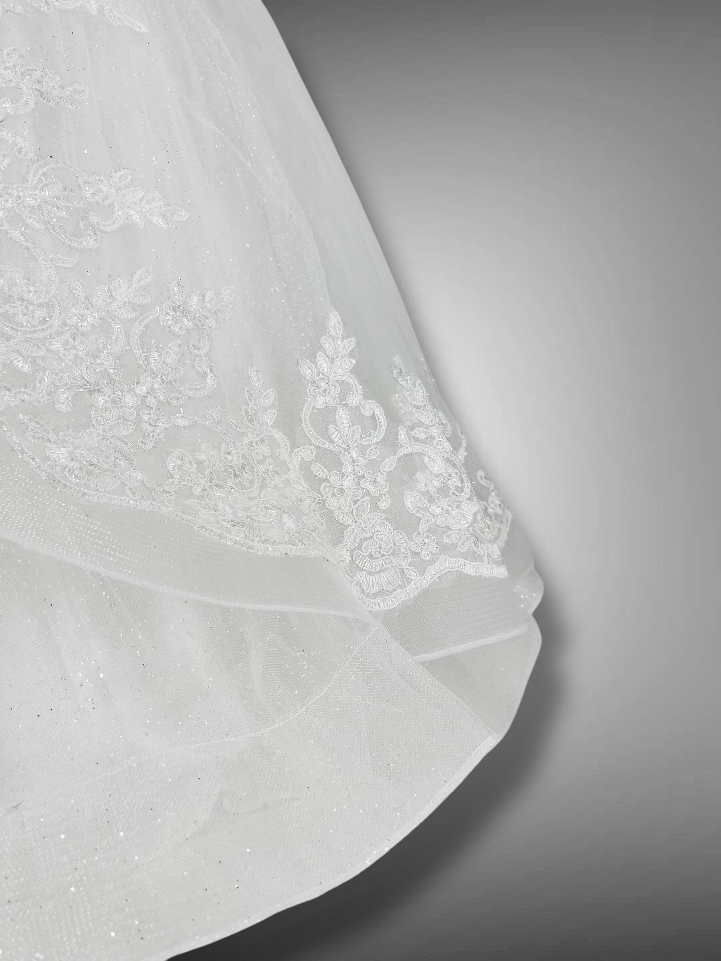 Abito Tulle e Pizzo ricamato