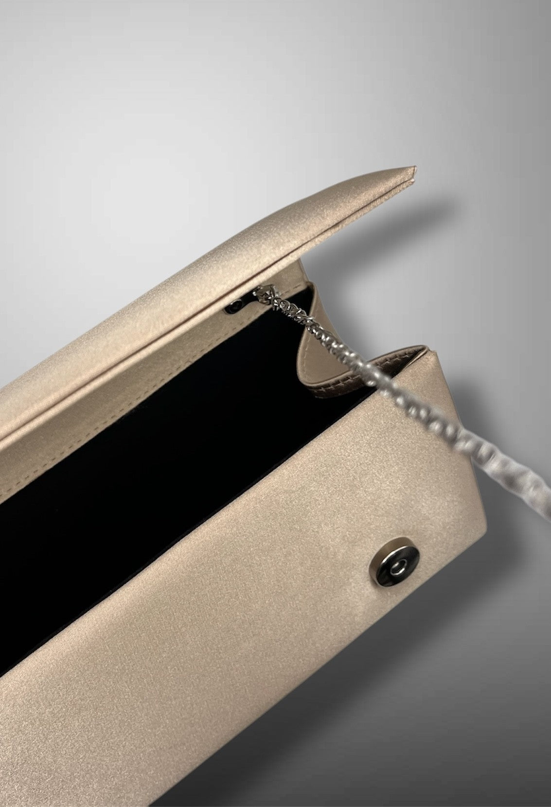 CLUTCH [+Colori]